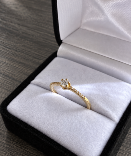 Cintillo Nadine Oro18k