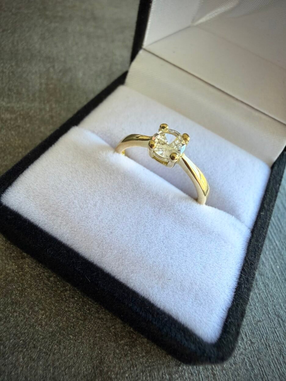 Cintillo Anica Oro18k